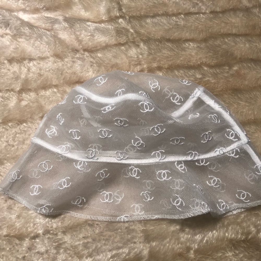 White Mesh Bucket Hat